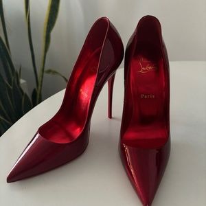CHISTIAN LOUBOUTIN Red Patent Leather So Kate Pumps SZ 39 (EU) / 8 (US)